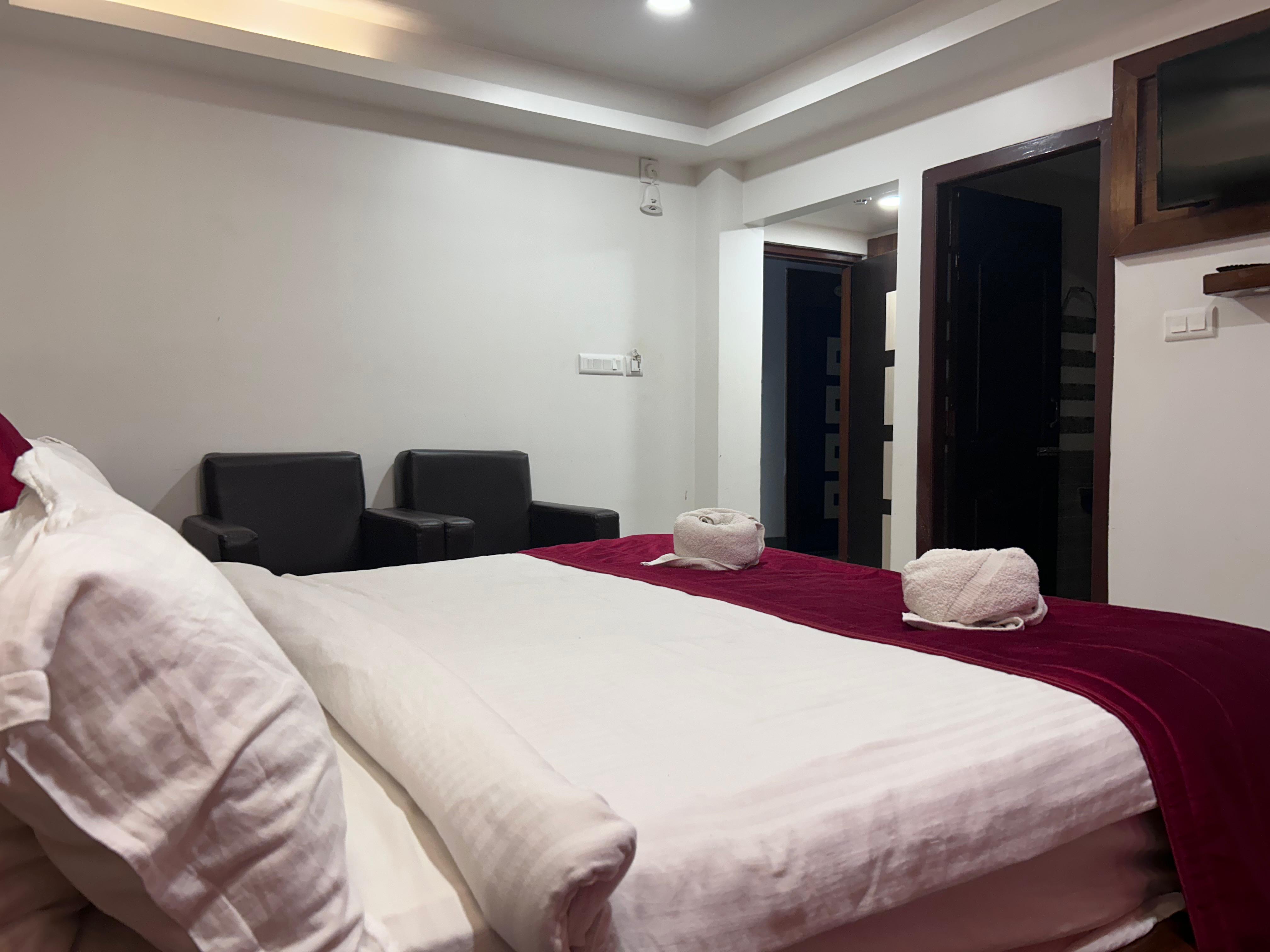 Executive Room Bathroom