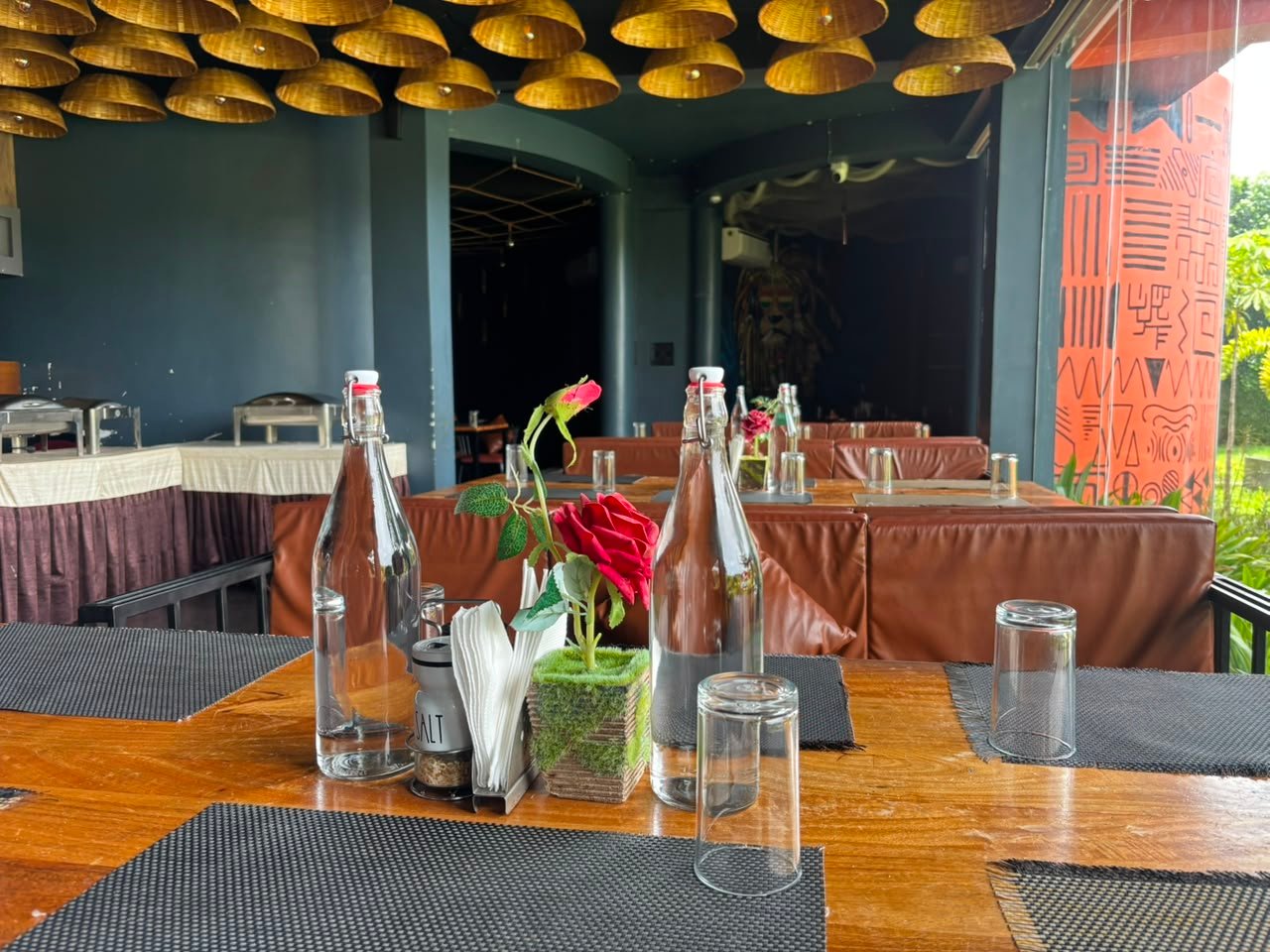 Aqua Lounge Restaurant at AT Villa Hotel: A Comfortable Dining Experience in Port Blair